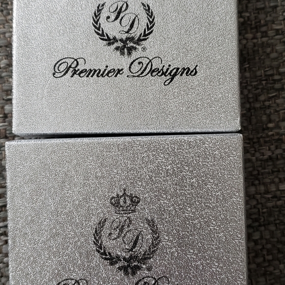 Premier designs ice crystal necklace and matching - Picture 4 of 8